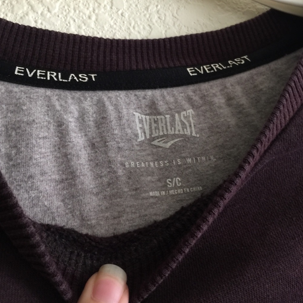 Everlast Sweater - Picture 3 of 3